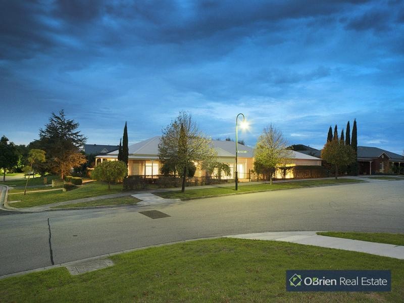 11 Terrace Gardens, Narre Warren South VIC 3805