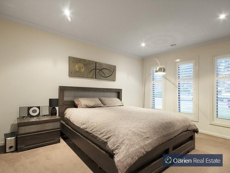 82 Alisma Boulevard, Cranbourne North VIC 3977