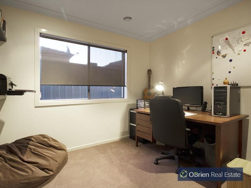 82 Alisma Boulevard, Cranbourne North VIC 3977