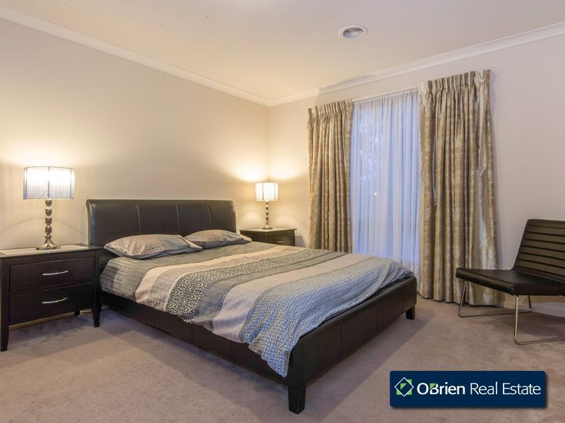 22 Camelia Way, Pakenham VIC 3810