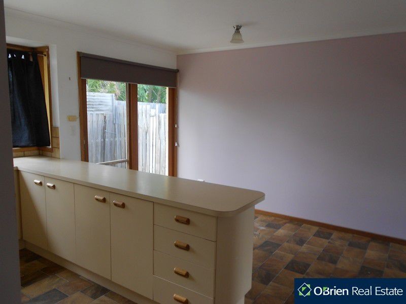 2/137 Narre Warren Cranbourne Road, Cranbourne VIC 3977