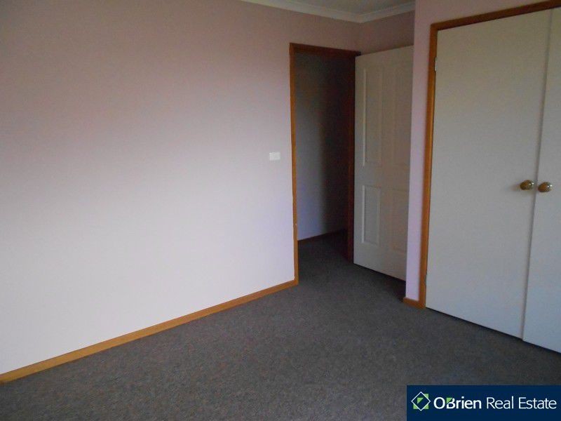 2/137 Narre Warren Cranbourne Road, Cranbourne VIC 3977