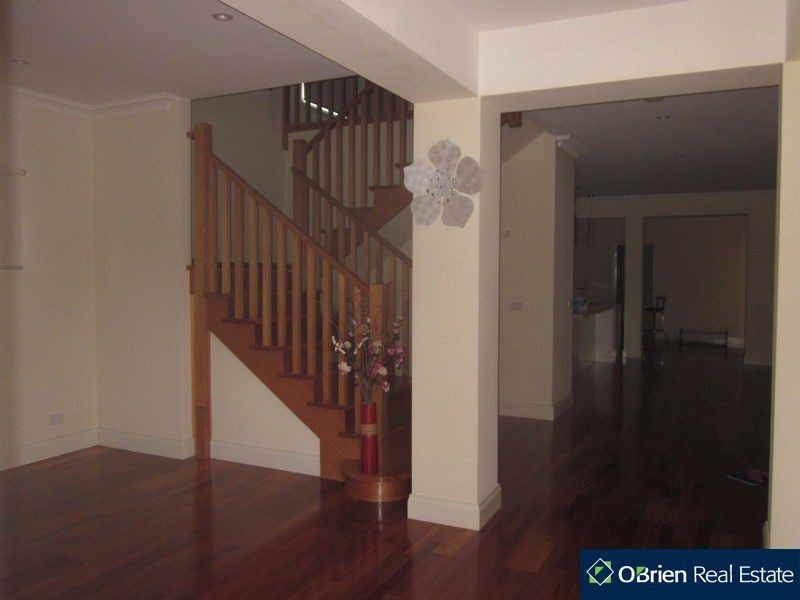 6 Chong Court, Berwick VIC 3806