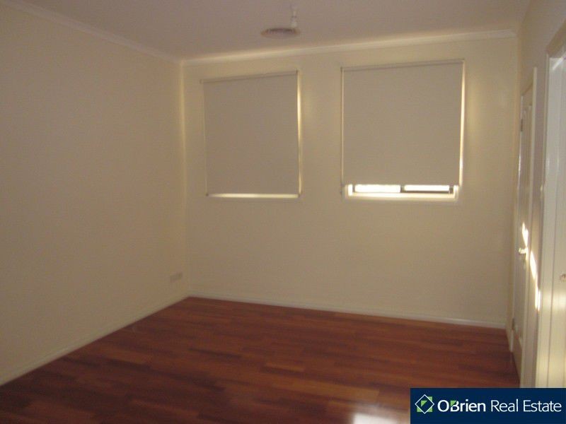 6 Chong Court, Berwick VIC 3806