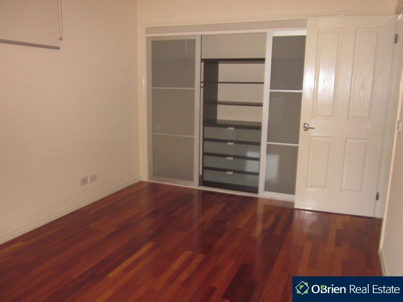 6 Chong Court, Berwick VIC 3806