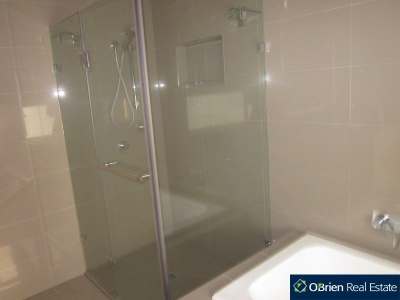 6 Chong Court, Berwick VIC 3806