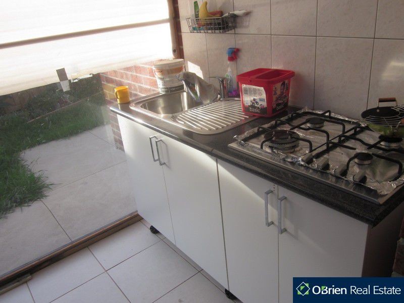 6 Chong Court, Berwick VIC 3806