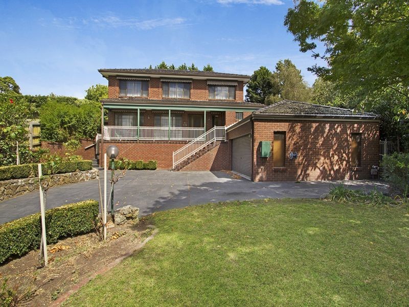6 Bettina Court, Berwick VIC 3806