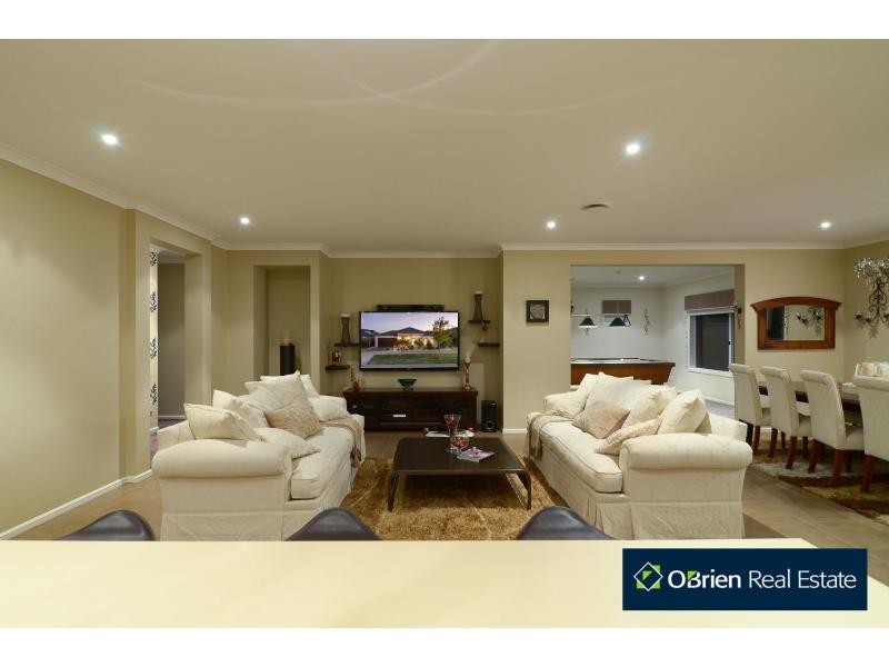 17 Caribbean Pine Court, Lyndhurst VIC 3975