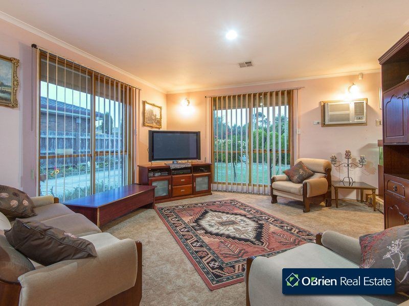 30 Arthur Phillip Drive, Endeavour Hills VIC 3802