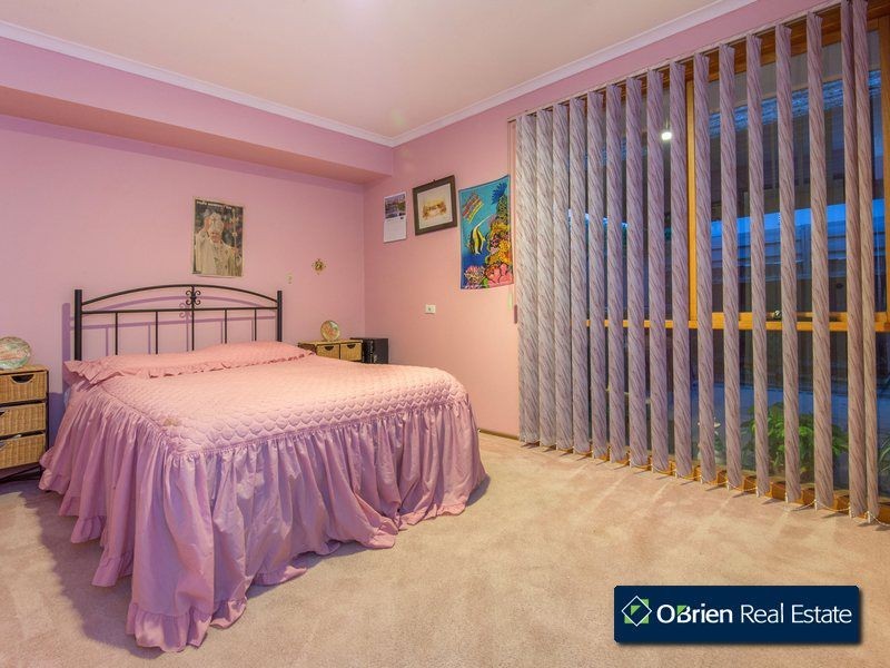 30 Arthur Phillip Drive, Endeavour Hills VIC 3802