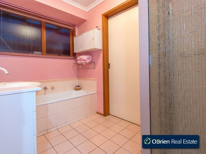 30 Arthur Phillip Drive, Endeavour Hills VIC 3802