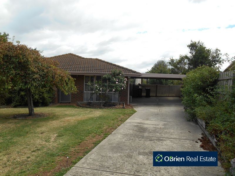 24 Leonie Court, Narre Warren VIC 3805