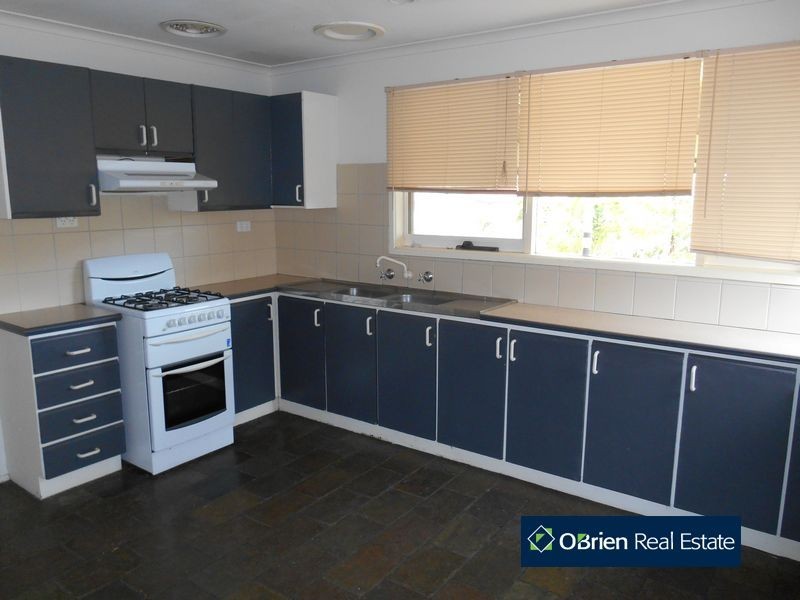 5 Bradley Terrace, Narre Warren VIC 3805