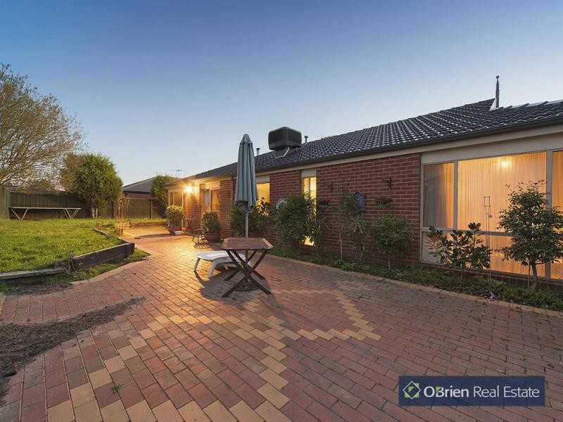 3 Ormiston Place, Narre Warren South VIC 3805