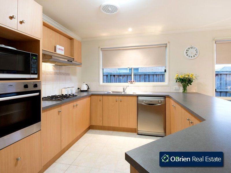 10 Royal Court, Narre Warren South VIC 3805