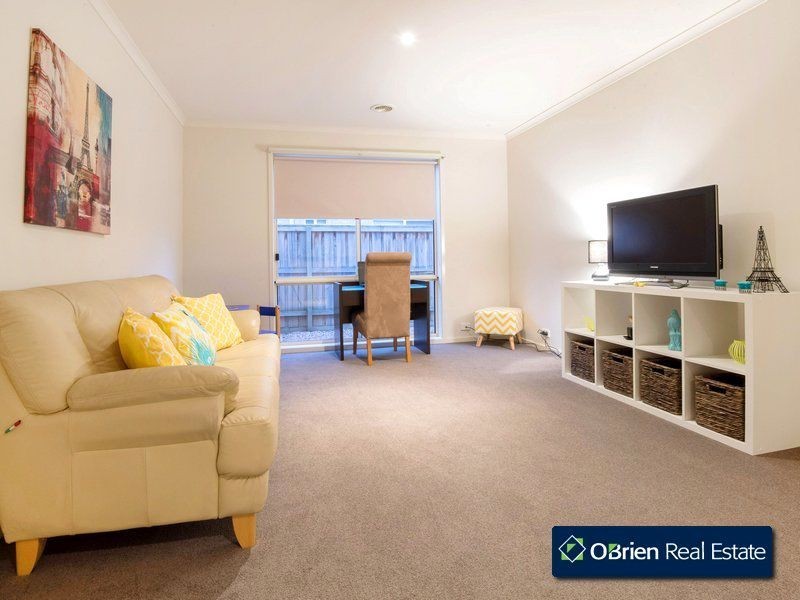 10 Royal Court, Narre Warren South VIC 3805