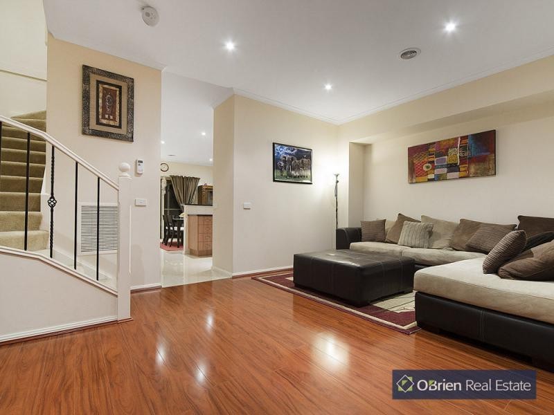 91 Golden Grove Drive, Narre Warren South VIC 3805