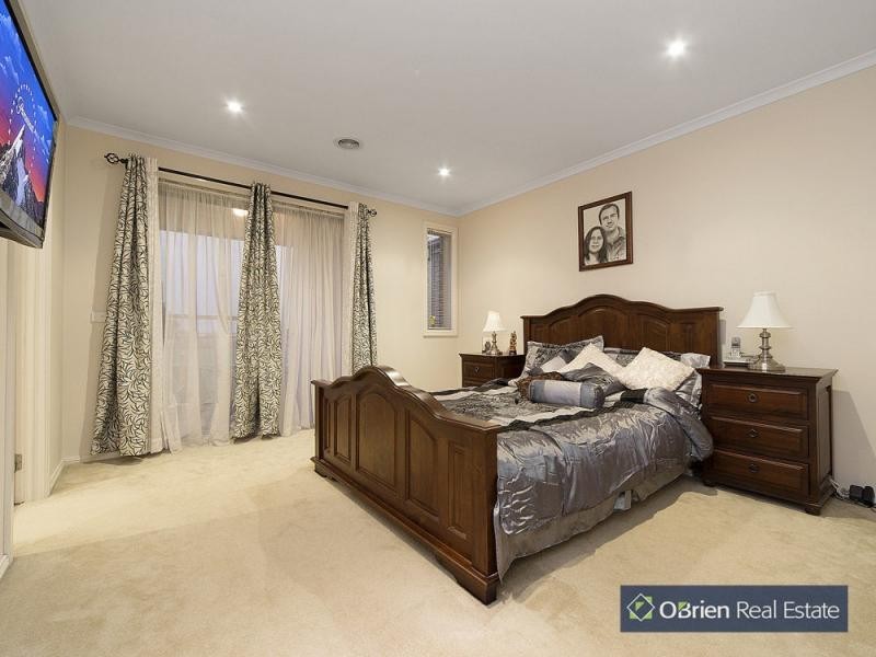 91 Golden Grove Drive, Narre Warren South VIC 3805