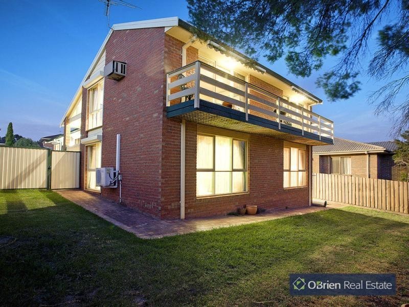 17 Cunningham Drive, Endeavour Hills VIC 3802