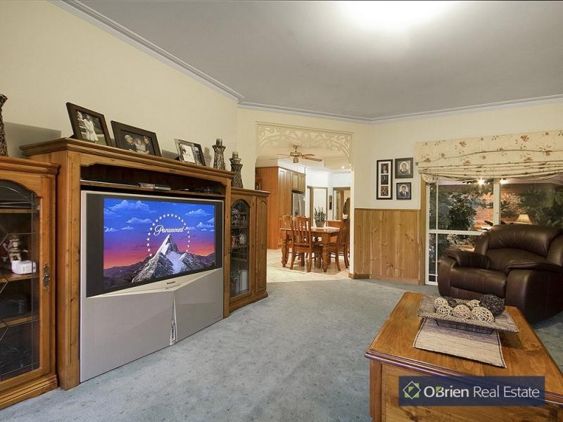 29 Southern Boulevard, Narre Warren South VIC 3805