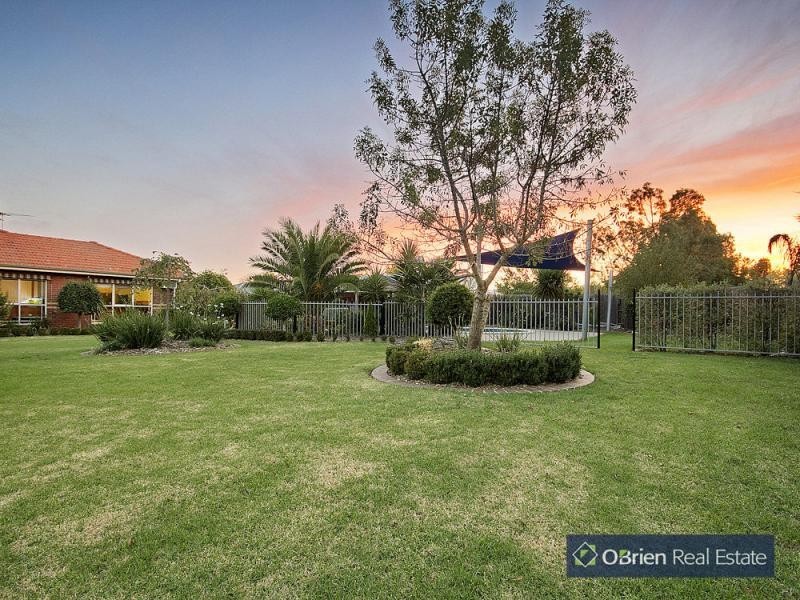 29 Southern Boulevard, Narre Warren South VIC 3805