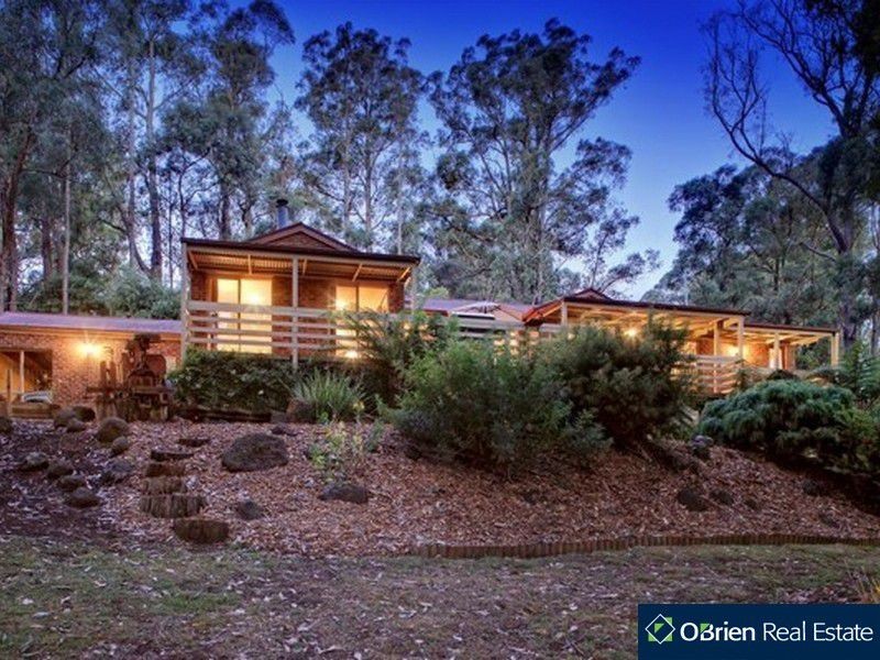 13 Majestic Drive, Emerald VIC 3782