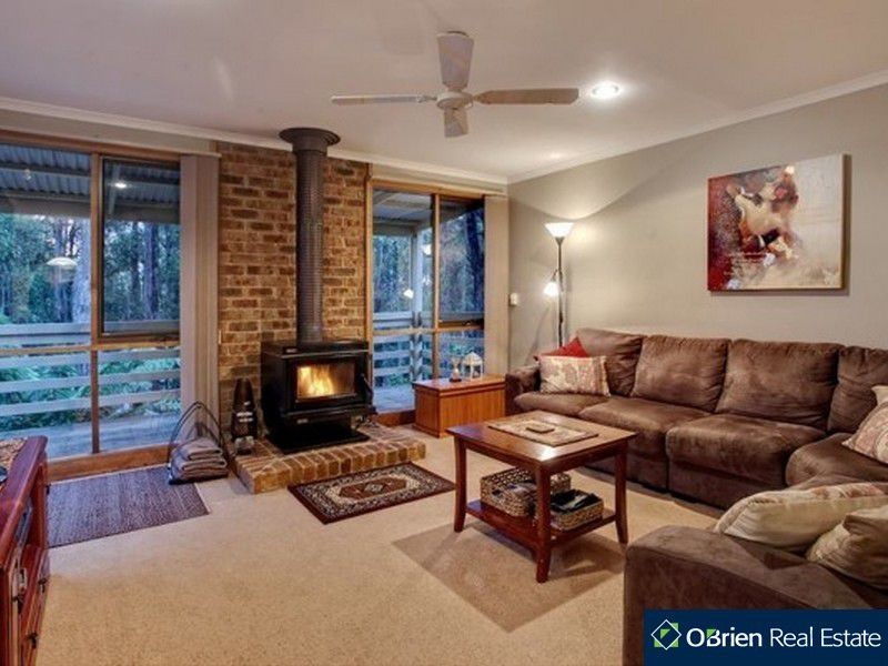 13 Majestic Drive, Emerald VIC 3782