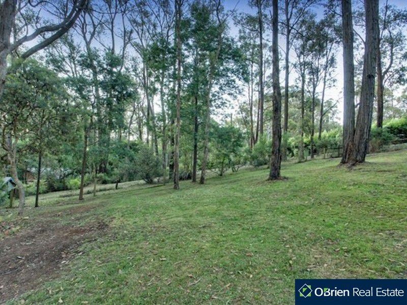 13 Majestic Drive, Emerald VIC 3782