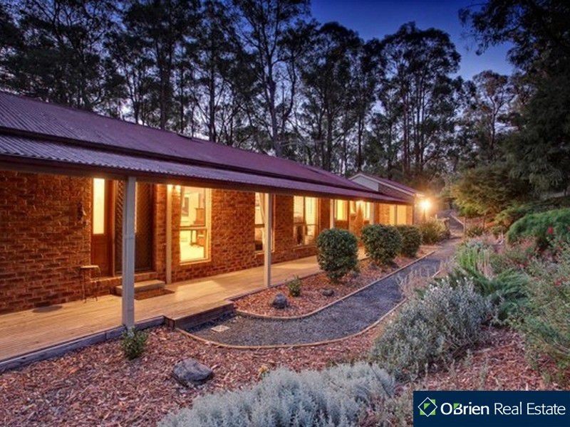 13 Majestic Drive, Emerald VIC 3782