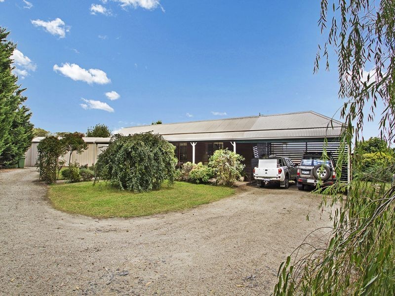 15 Pine Grove Road, Poowong North VIC 3988