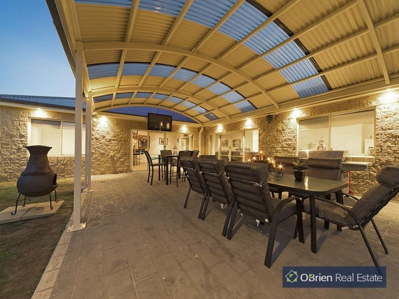 16 Market Lane, Narre Warren South VIC 3805
