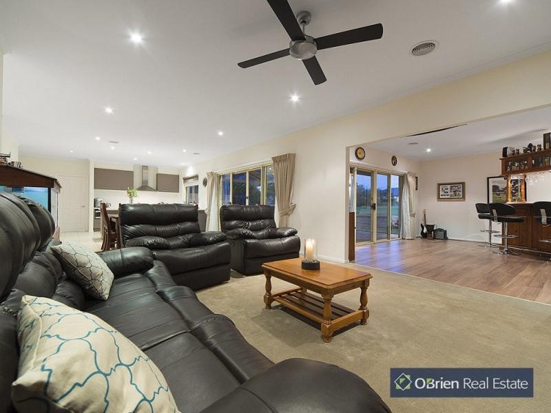16 Market Lane, Narre Warren South VIC 3805