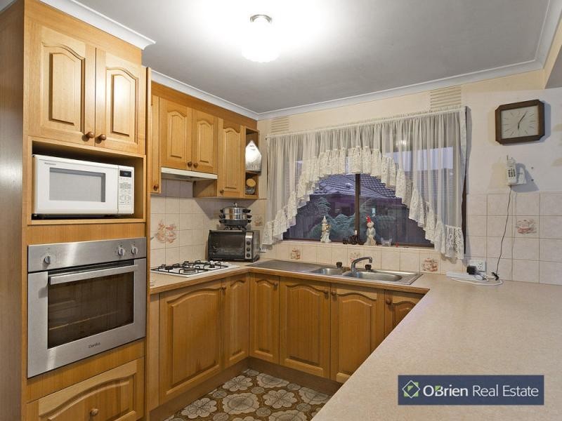 4 Ketnor Street, Cranbourne VIC 3977