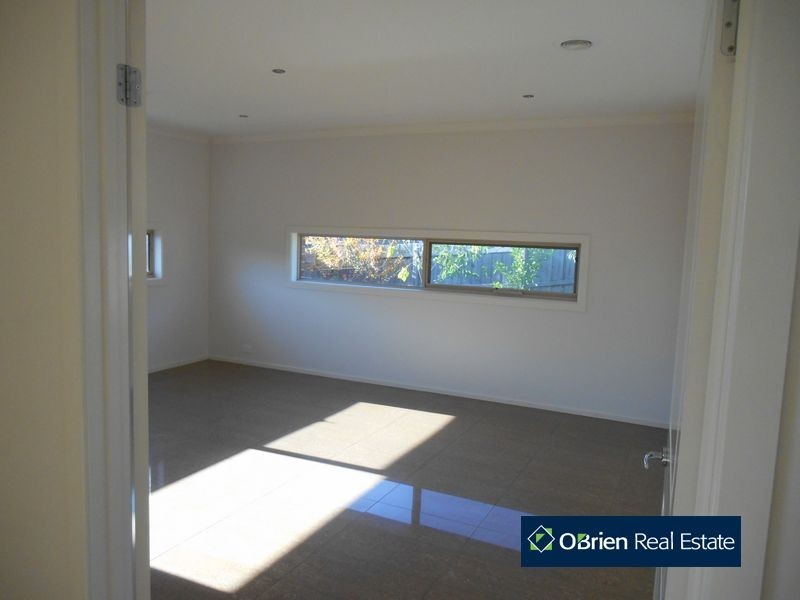 5 Castellena Court, Narre Warren South VIC 3805