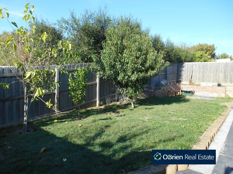 5 Castellena Court, Narre Warren South VIC 3805