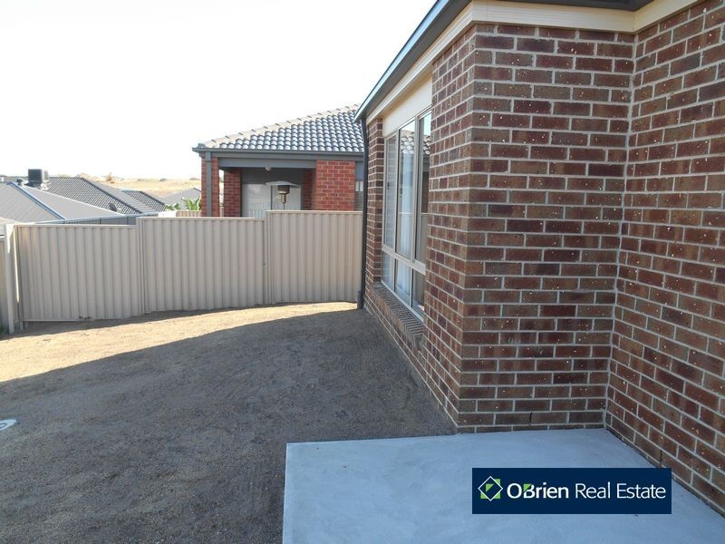 10 Quirk Road, Pakenham VIC 3810