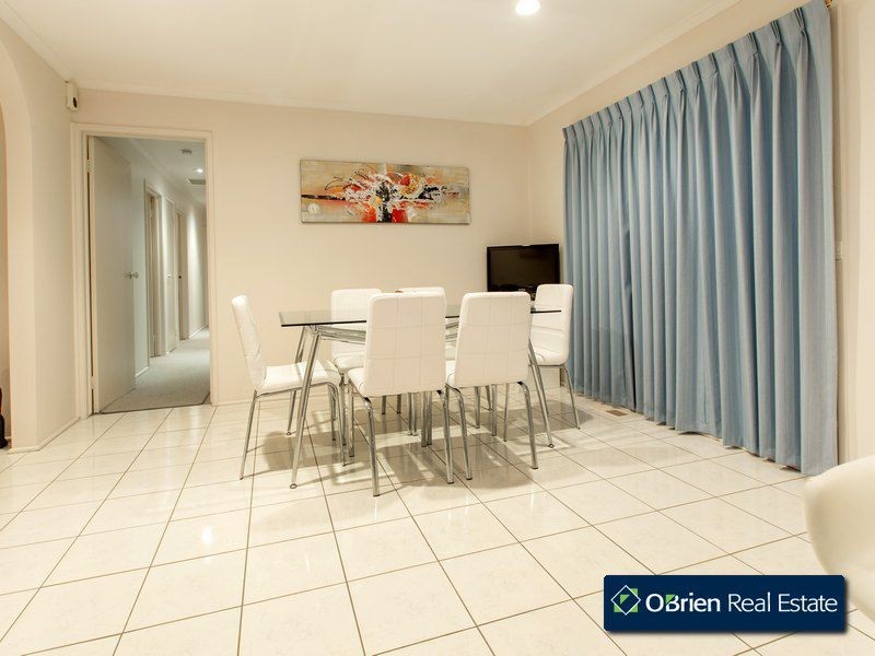 19 Lodge Crescent, Berwick VIC 3806