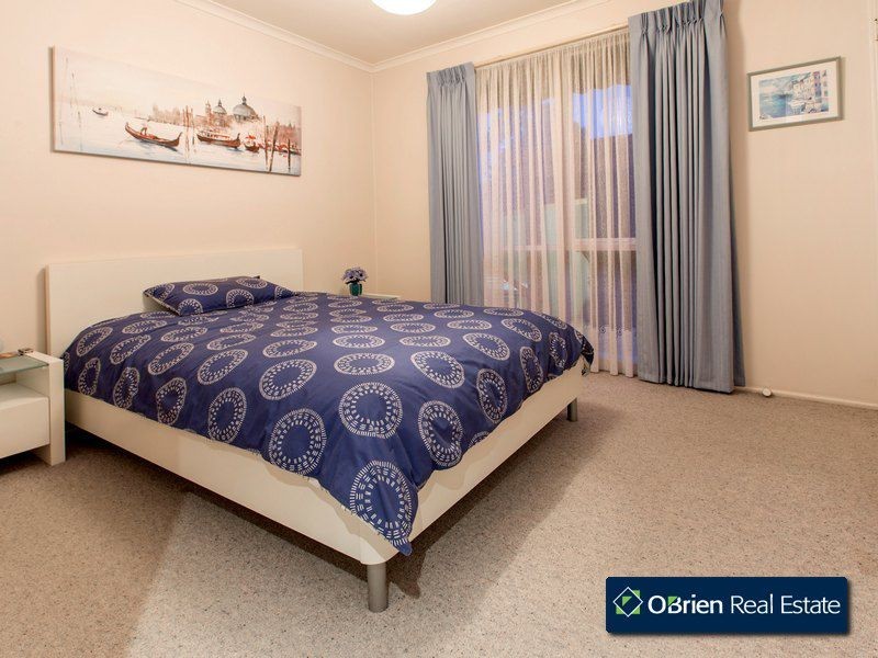 19 Lodge Crescent, Berwick VIC 3806