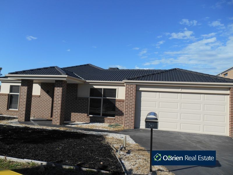 10 Bermerale Court, Berwick VIC 3806