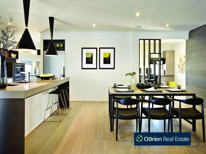 16 Forest Drive, Clyde North VIC 3978