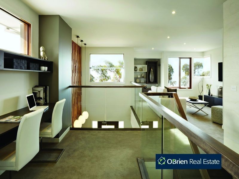 18 Percheron Way, Clyde North VIC 3978