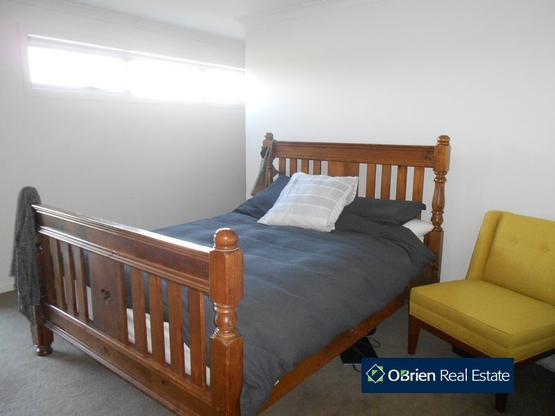 18 Manna Row, Officer VIC 3809