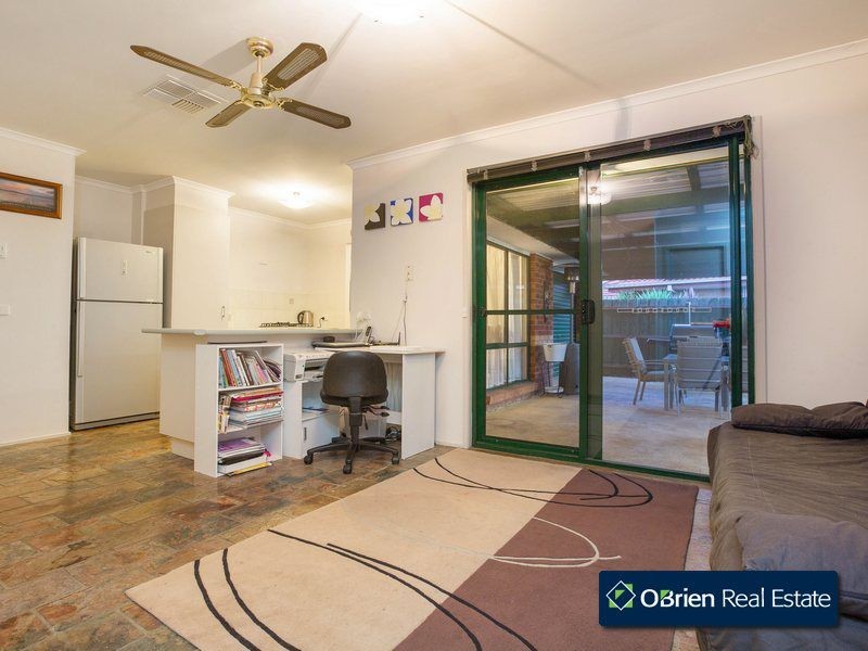 26 Warrenwood Place, Narre Warren VIC 3805