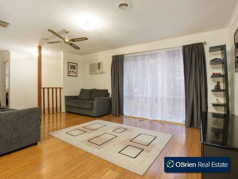 26 Warrenwood Place, Narre Warren VIC 3805