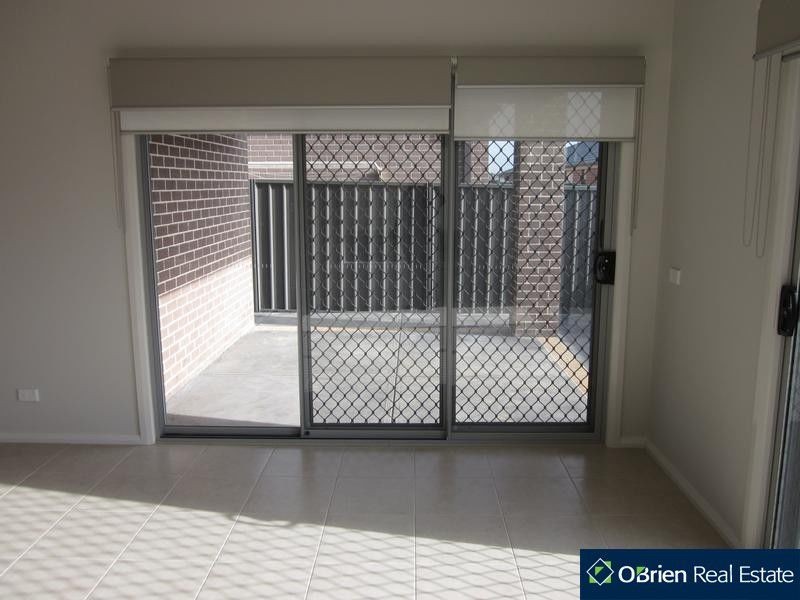 138 Alisma Boulevard, Cranbourne North VIC 3977