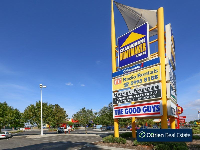 44 Challenger Circuit, Cranbourne East VIC 3977