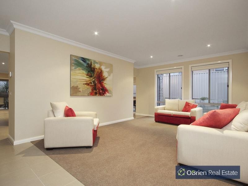 50 Harrison Way, Pakenham VIC 3810