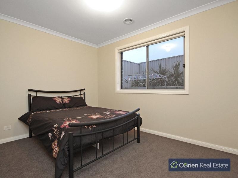 50 Harrison Way, Pakenham VIC 3810