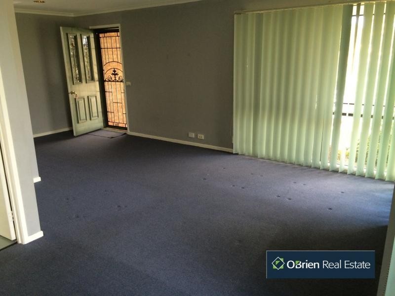 2 Lighthorse Crescent, Narre Warren South VIC 3805